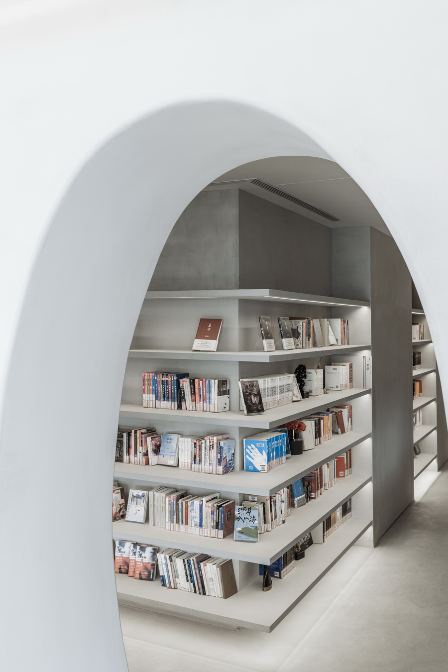 BIM建筑|朝彻书屋——一个抽象的港口城市 / Wutopia Lab