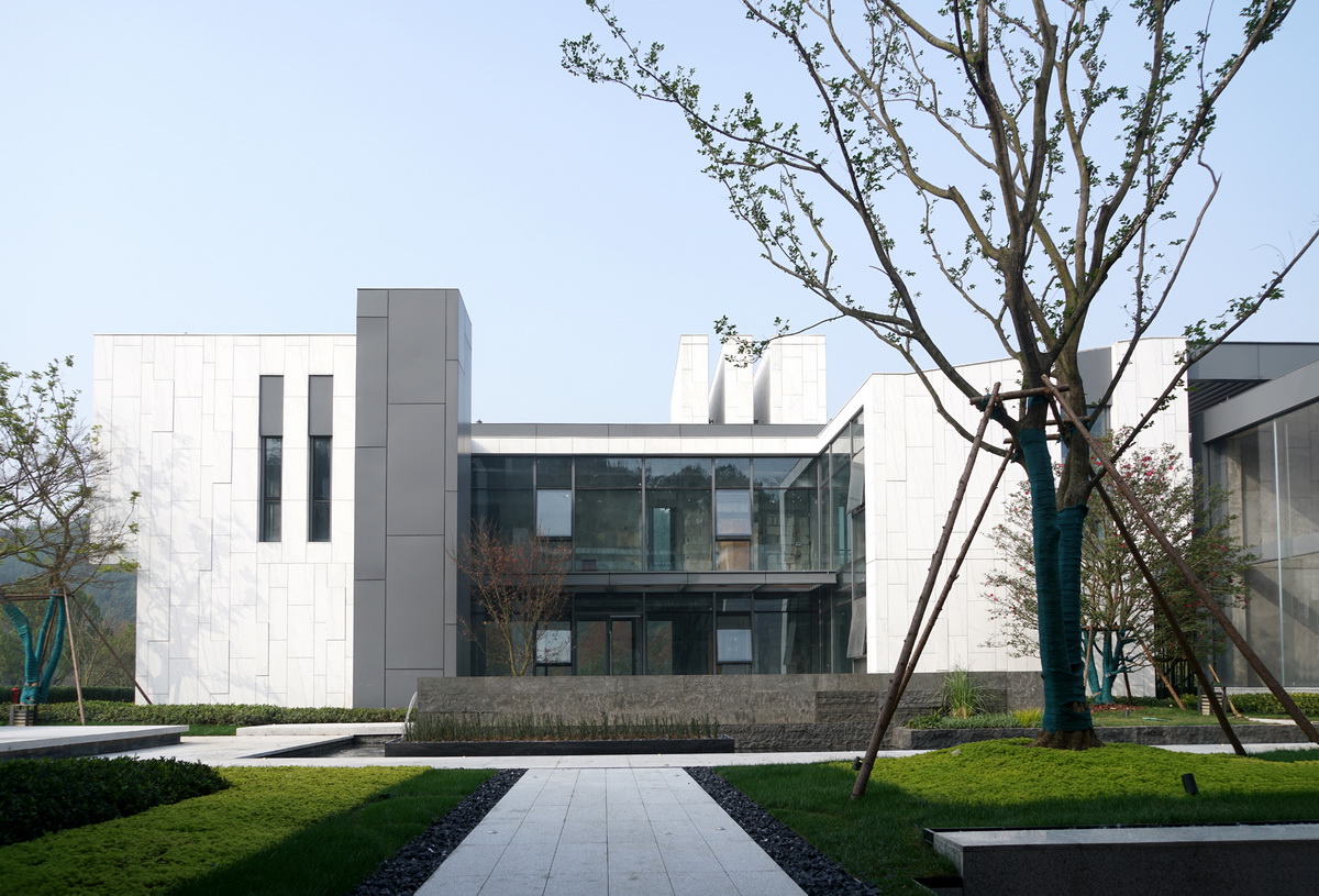 BIM建筑|钱湖02-3C地块项目 / 洪伟工作室