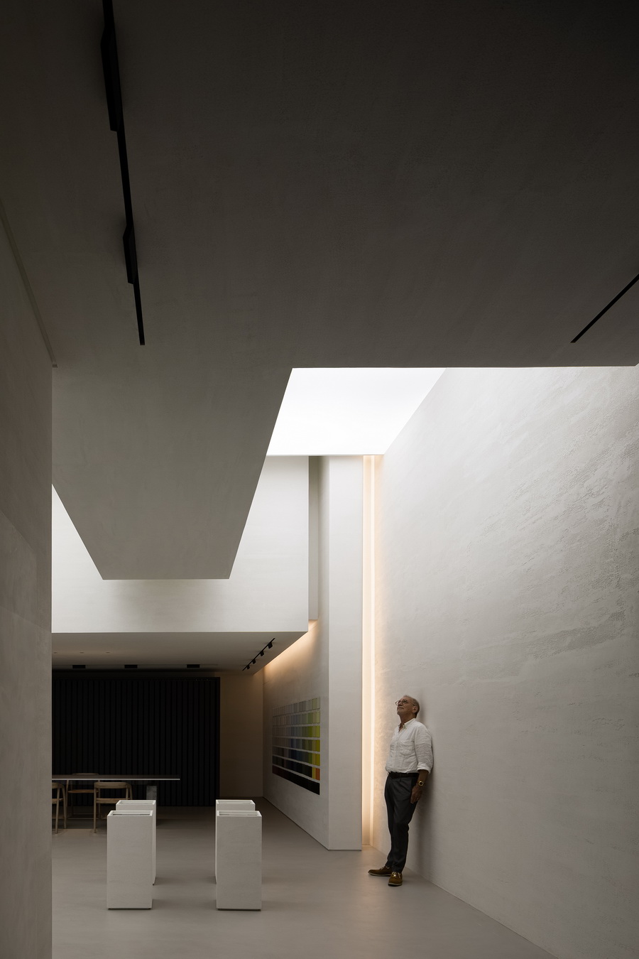 BIM建筑|ANBONG HOME 艺术涂料展厅 / 艾克建筑设计