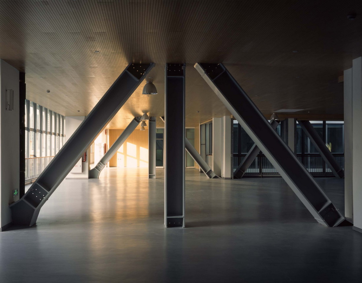 BIM建筑|华东师范大学第二附属中学前滩学校及冰厂田前滩幼儿园 / 致正建筑工作室+大正建筑事务所