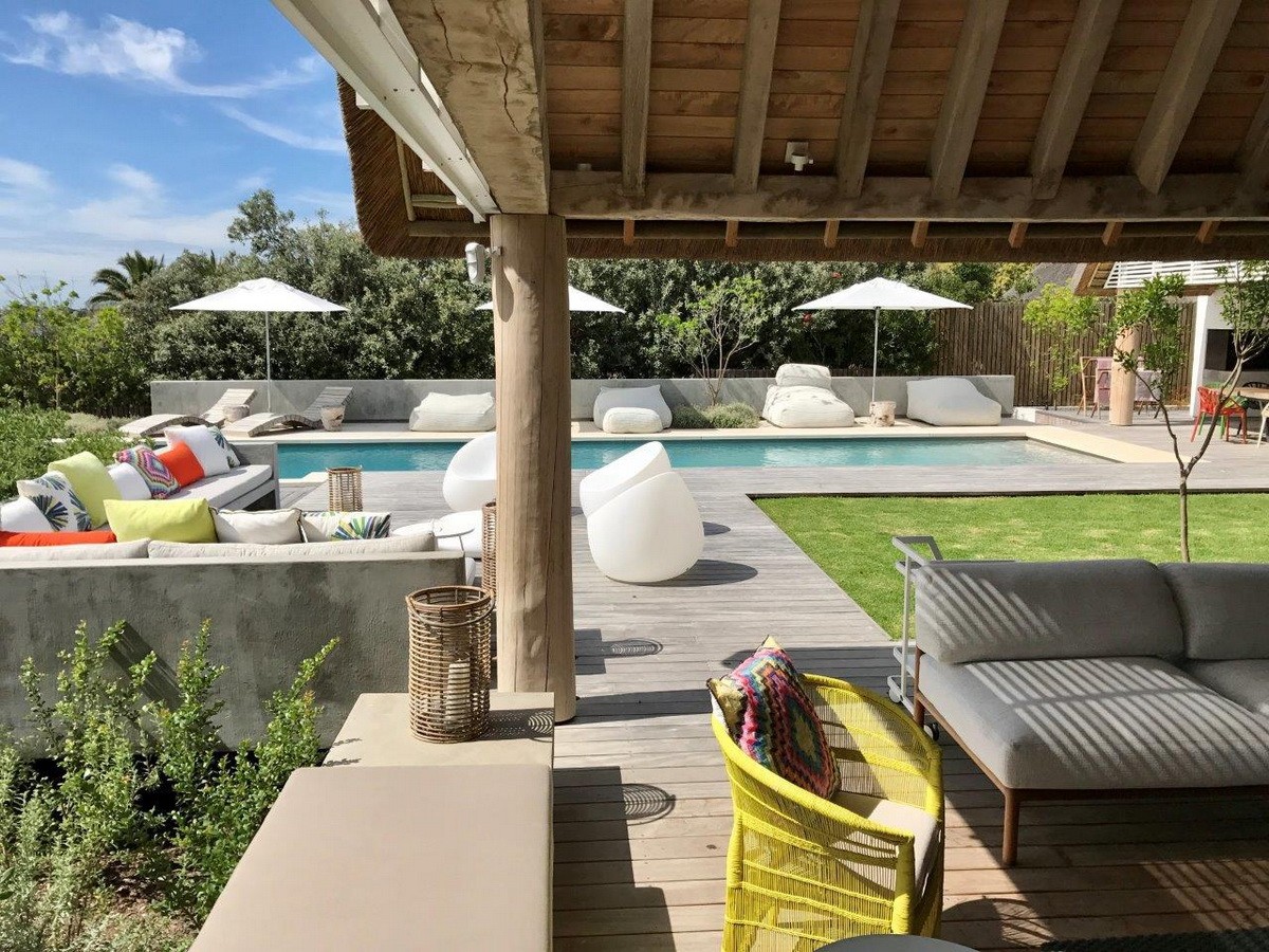 BIM建筑|南非乡村度假屋，乡土粗野主义 / Bert Pepler Architects