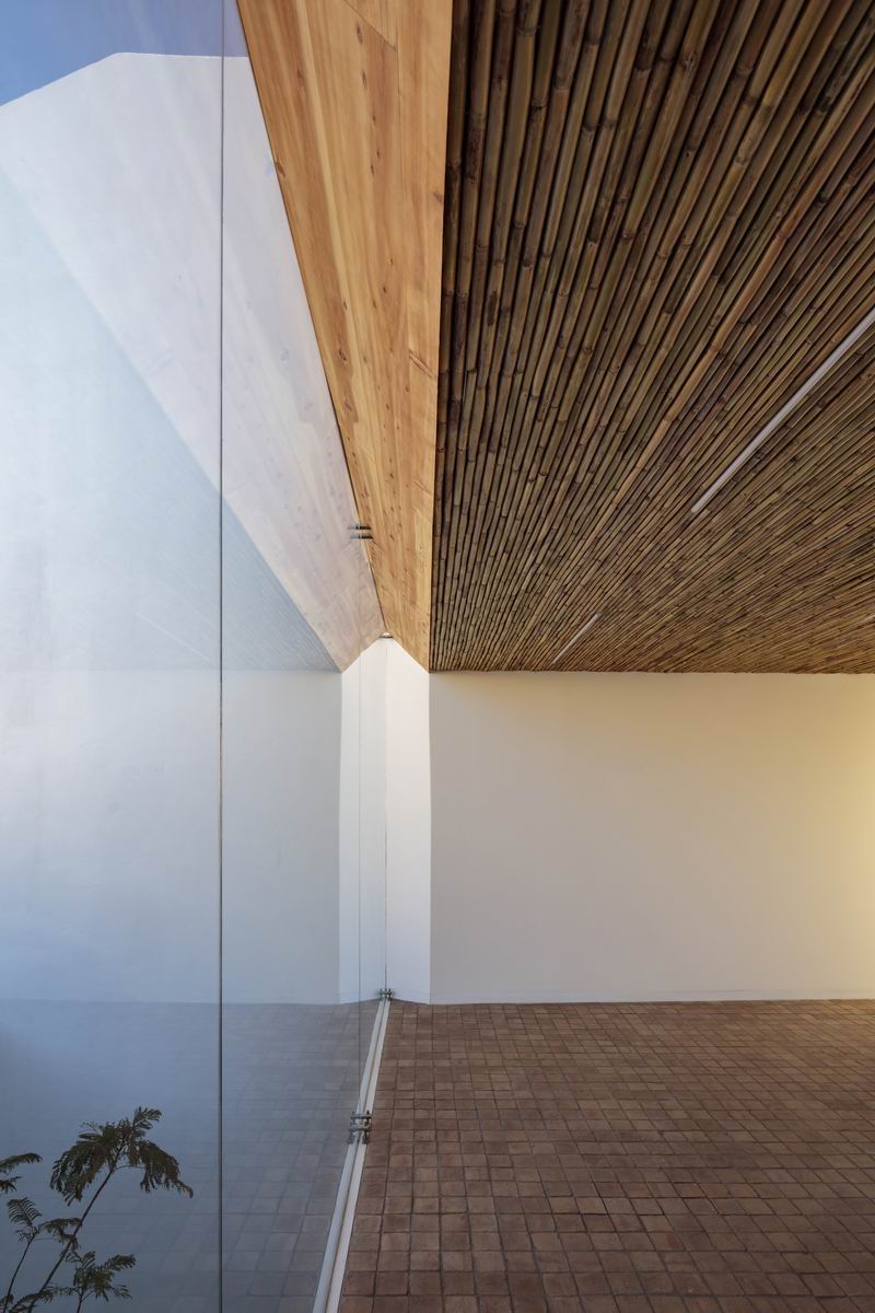 BIM建筑|旧建筑新改造 | 厄瓜多尔玻璃餐厅