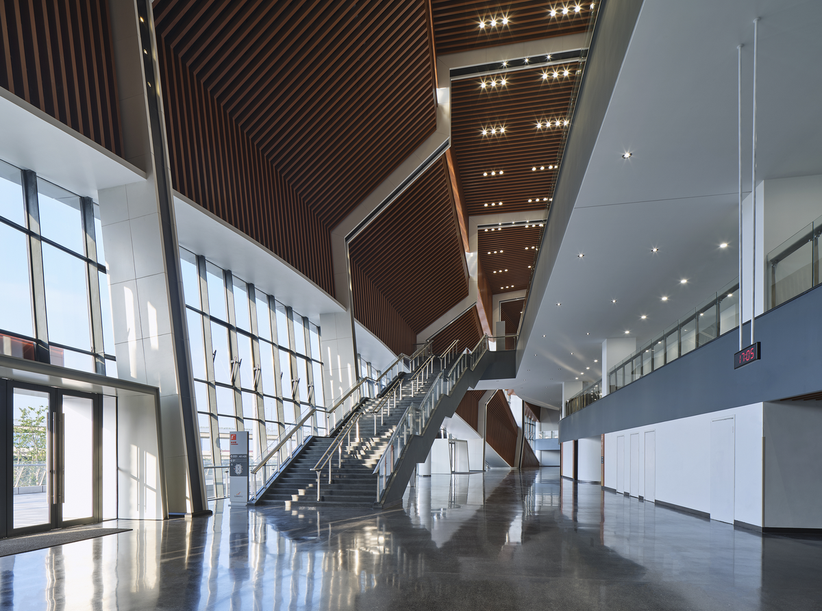 BIM建筑|宁波奥林匹克体育中心：运动空间的色彩美学 / CCDI卝智设计