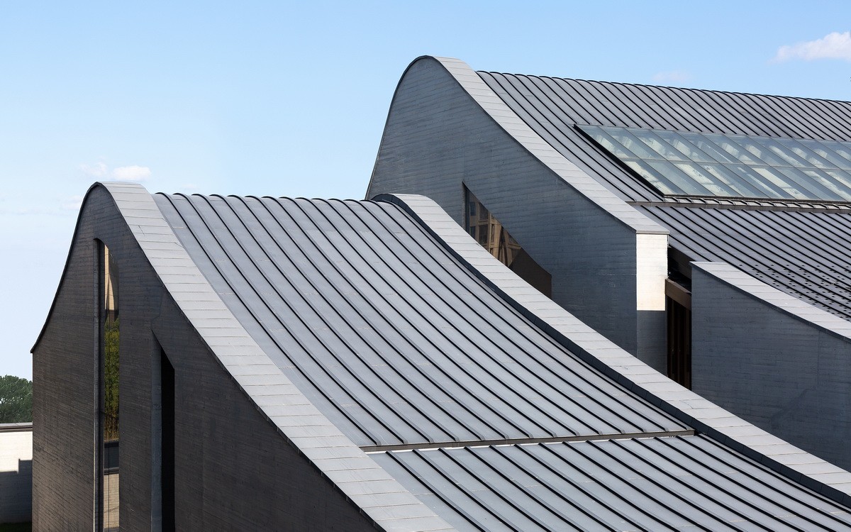 BIM建筑|融素——一座现代寺庙的初现 / 墨泰建筑