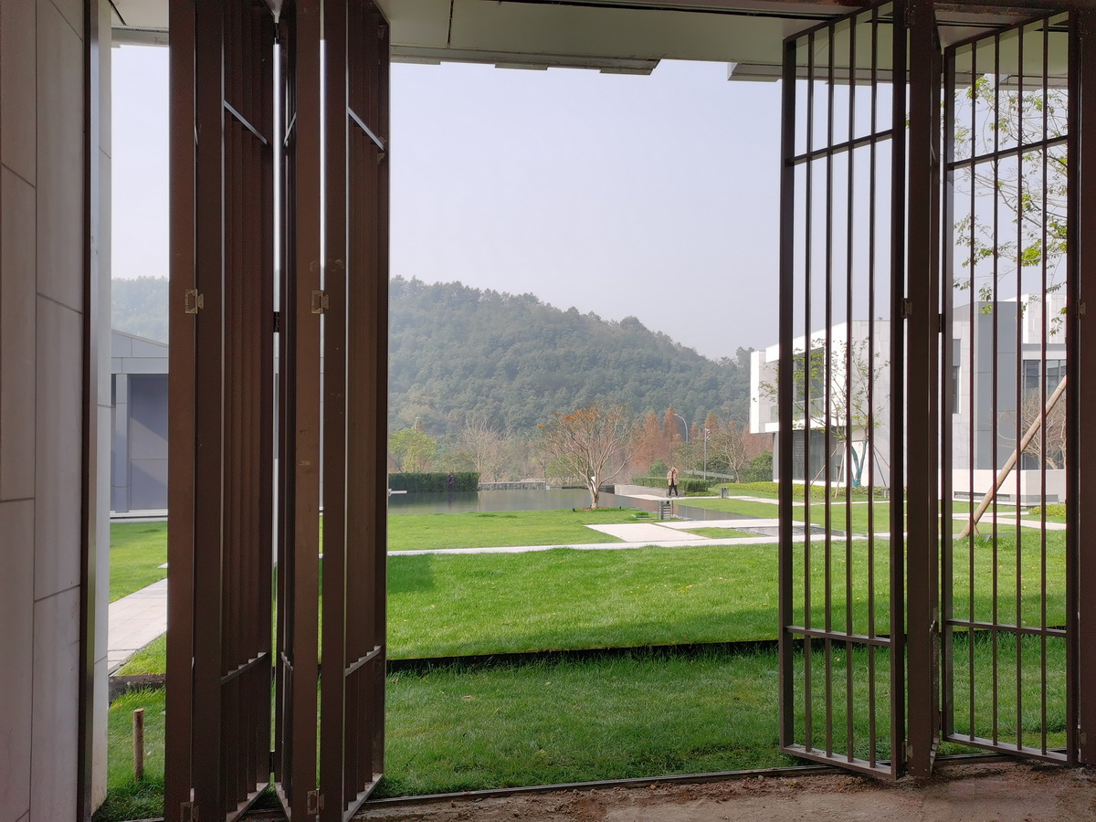 BIM建筑|钱湖02-3C地块项目 / 洪伟工作室