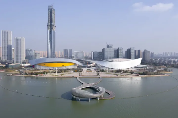 BIM建筑|苏州湾大剧院：太湖之畔的“飘带” / 克里斯蒂安·德·包赞巴克