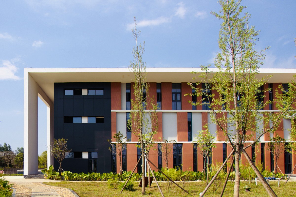 BIM建筑|广西贺州市.平桂档案馆——简洁至上 / 广西中盛建筑设计有限公司