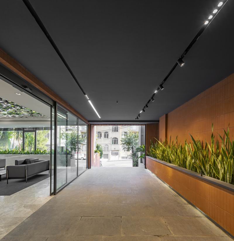 BIM建筑|砖石结构像素化装饰 | 谢里夫理工大学办公楼