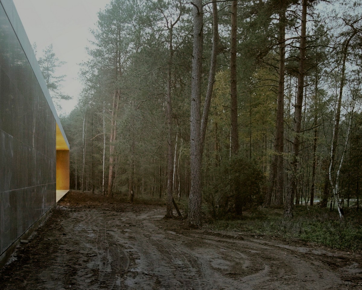 BIM建筑|荷兰受害者纪念堂“卢嫩馆”，消隐而平和 / KAAN Architecten