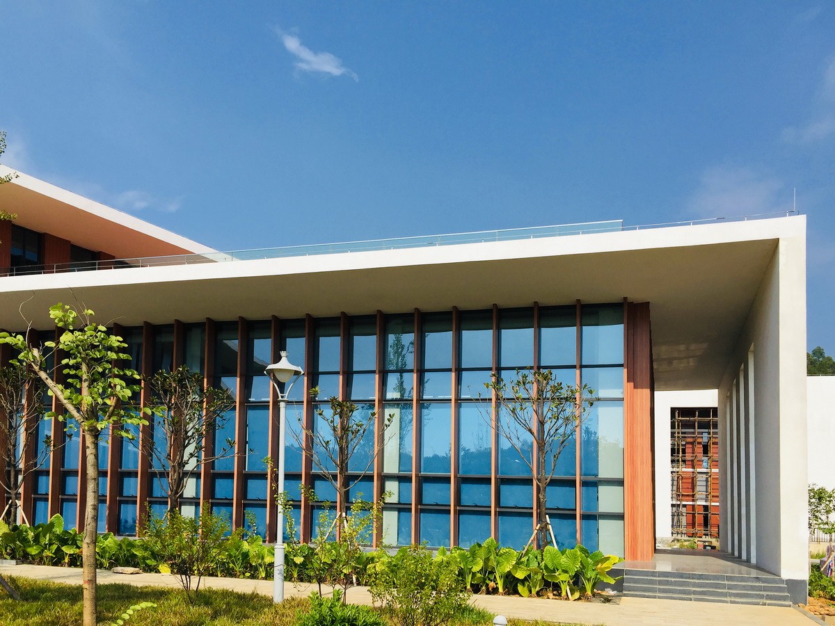 BIM建筑|广西贺州市.平桂档案馆——简洁至上 / 广西中盛建筑设计有限公司