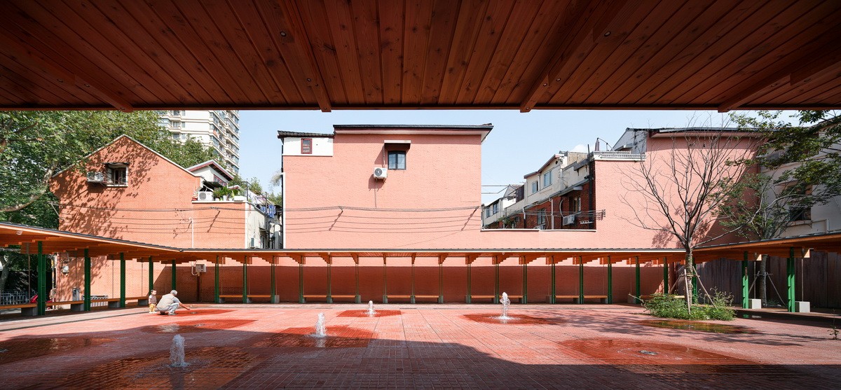 BIM建筑|上海永嘉路口袋广场 / 上海阿科米星建筑设计事务所