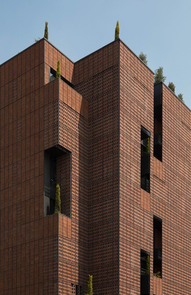 BIM建筑|砖石结构像素化装饰 | 谢里夫理工大学办公楼