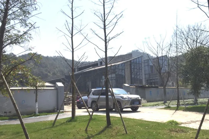 BIM建筑|钱湖02-3C地块项目 / 洪伟工作室