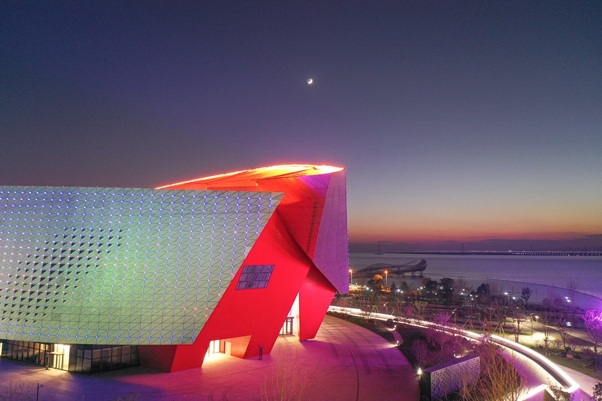 BIM建筑|苏州湾大剧院：太湖之畔的“飘带” / 克里斯蒂安·德·包赞巴克