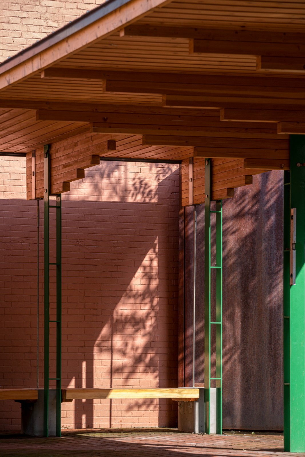 BIM建筑|上海永嘉路口袋广场 / 上海阿科米星建筑设计事务所