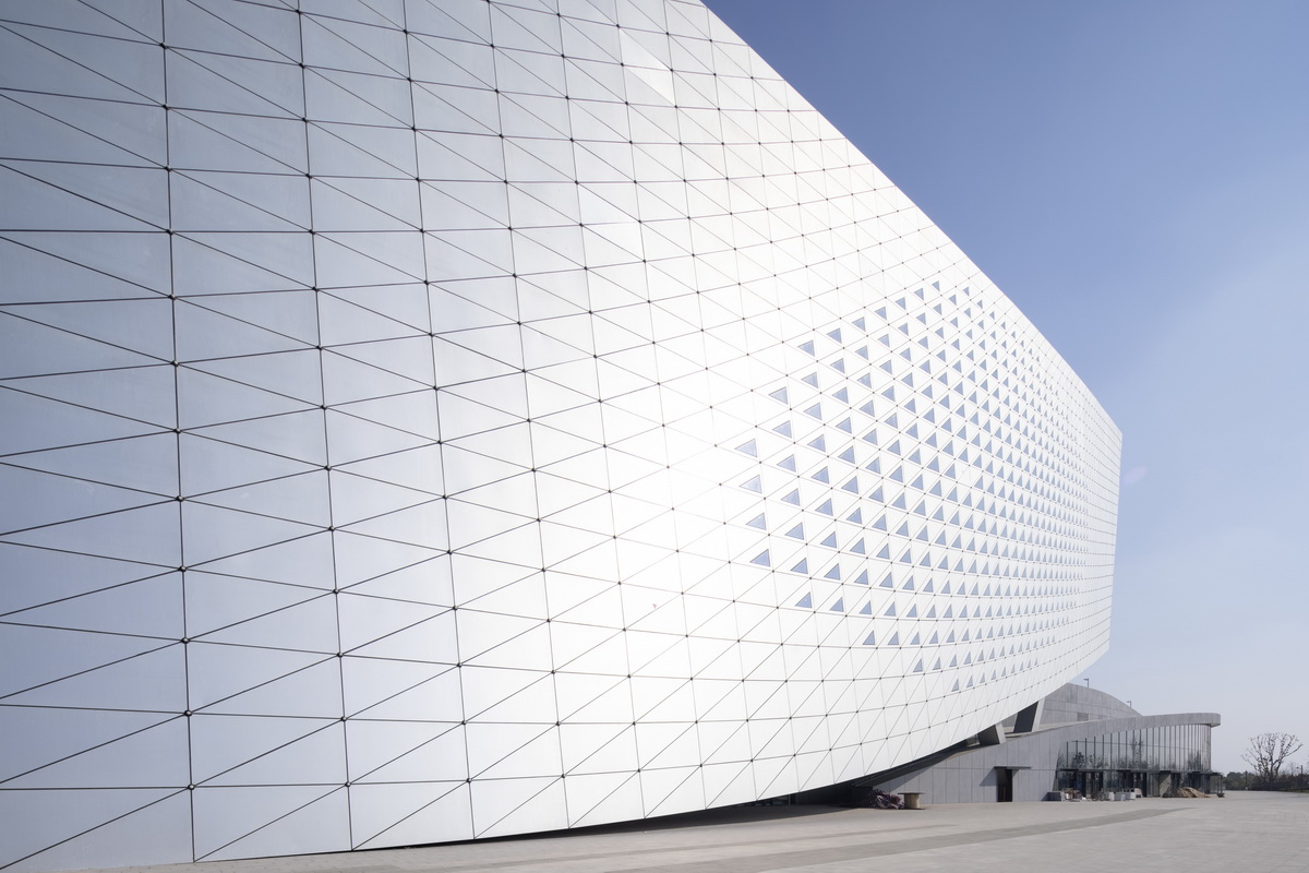 BIM建筑|苏州湾大剧院：太湖之畔的“飘带” / 克里斯蒂安·德·包赞巴克