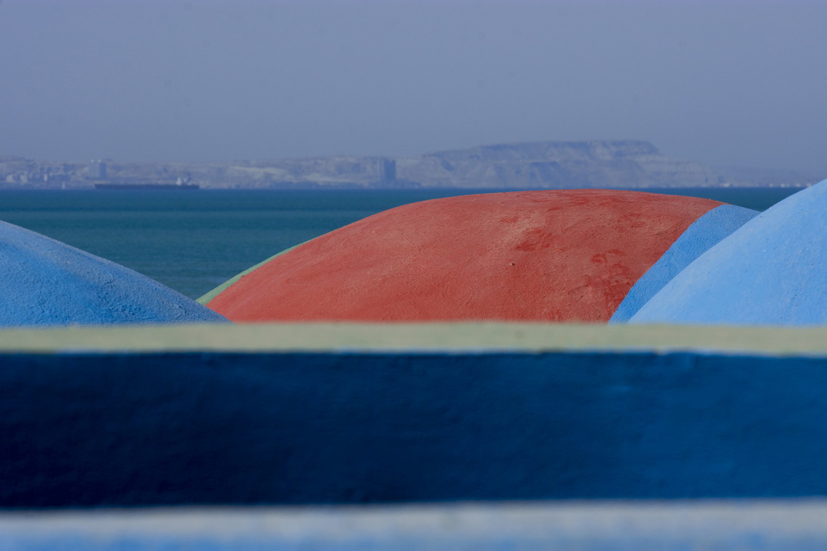 BIM建筑|霍尔木兹岛“存在感”系列：Majara居住区 / ZAV Architects