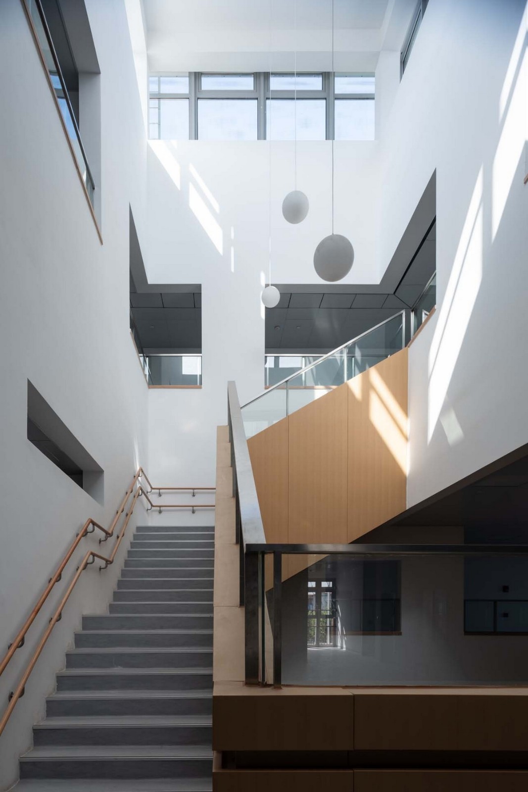 BIM建筑|华东师范大学第二附属中学前滩学校及冰厂田前滩幼儿园 / 致正建筑工作室+大正建筑事务所