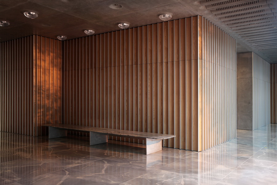 BIM建筑|光影之画——港丰发展总部 / 设计集人