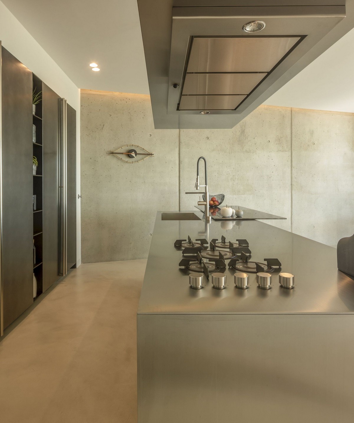 BIM建筑|葡萄牙 Dorfler 住宅，大胆而优雅的曲线 / Vitor Vilhena Arquitectura