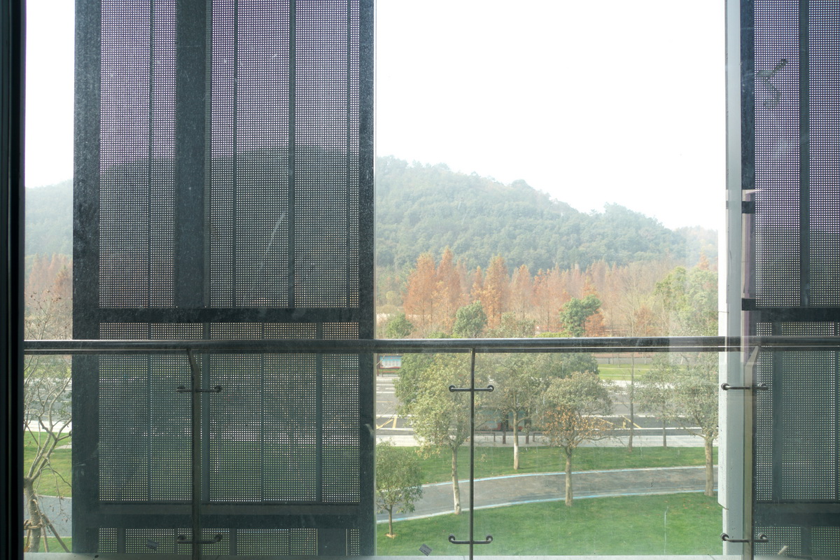 BIM建筑|钱湖02-3C地块项目 / 洪伟工作室