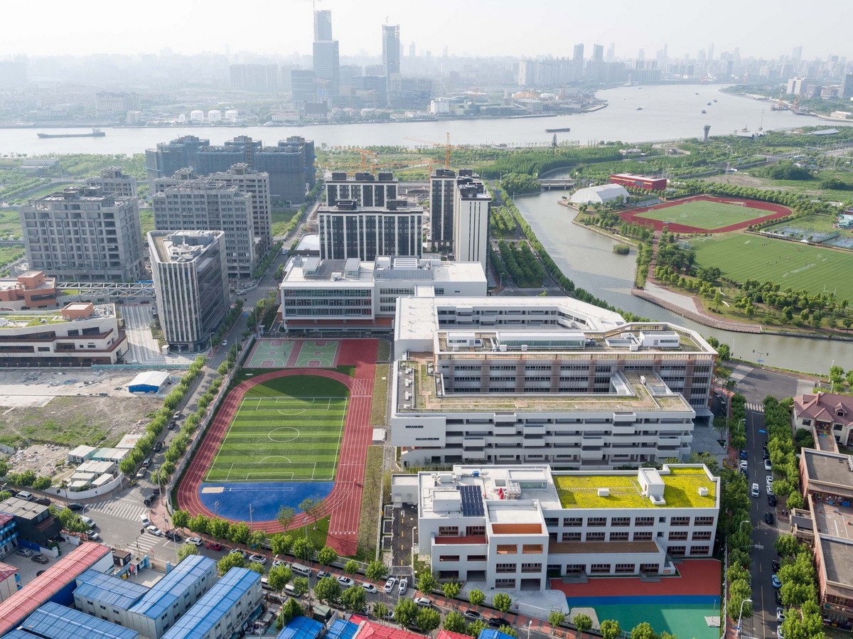 BIM建筑|华东师范大学第二附属中学前滩学校及冰厂田前滩幼儿园 / 致正建筑工作室+大正建筑事务所