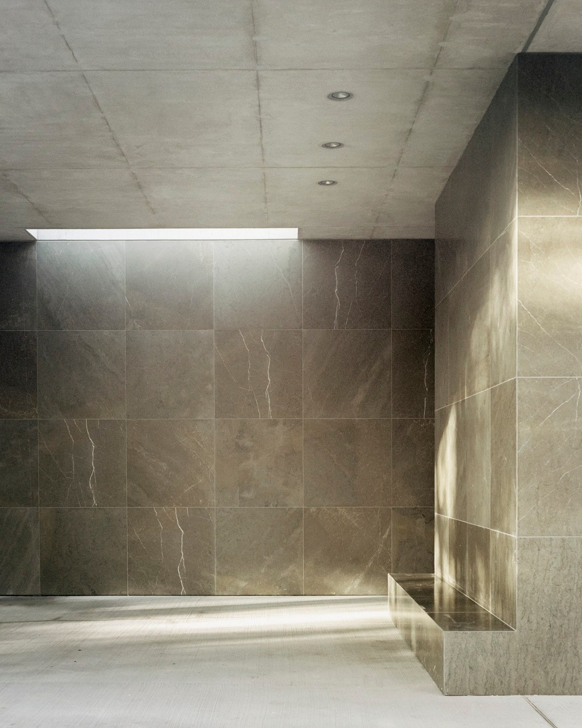 BIM建筑|荷兰受害者纪念堂“卢嫩馆”，消隐而平和 / KAAN Architecten