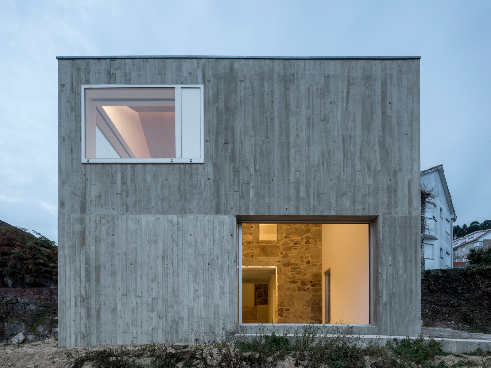 BIM建筑|混凝土和石头的碰撞 | 西班牙米拉弗洛雷斯住宅修复