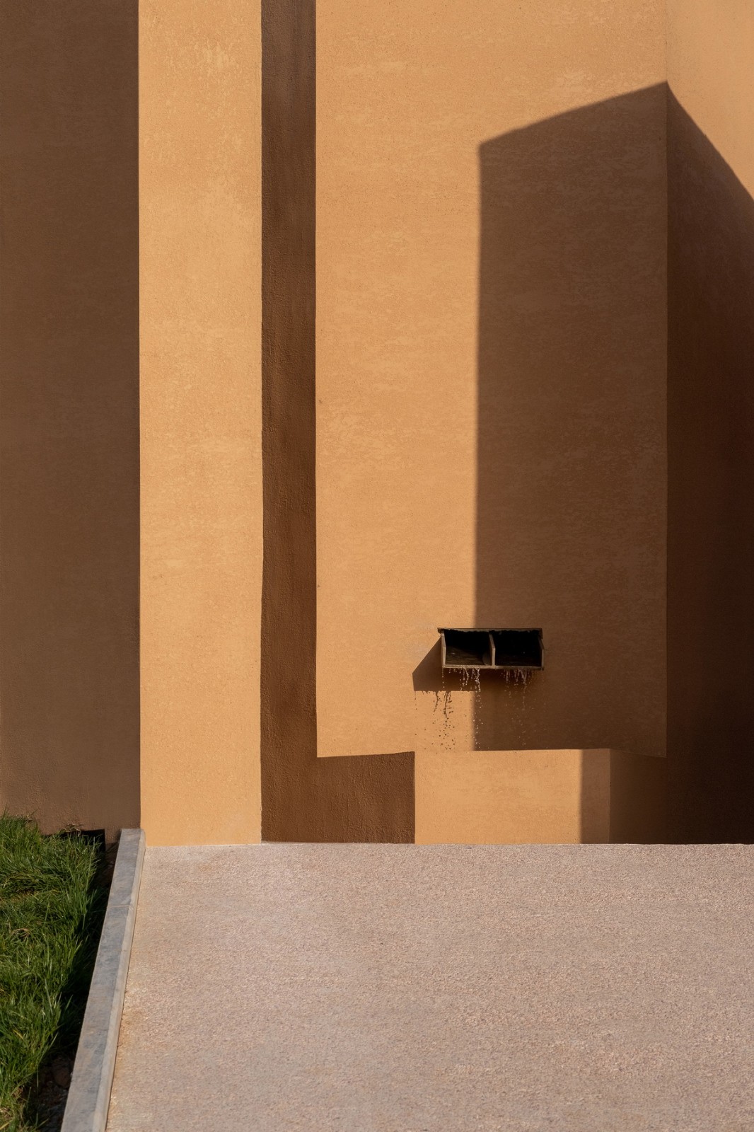 BIM建筑|龙山陵园小礼堂 / Studio 10