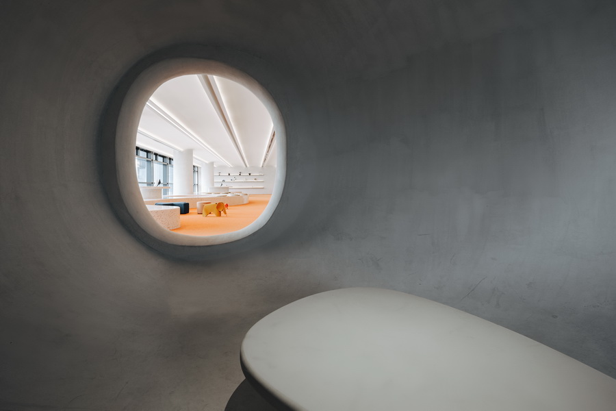 BIM建筑|朝彻书屋——一个抽象的港口城市 / Wutopia Lab