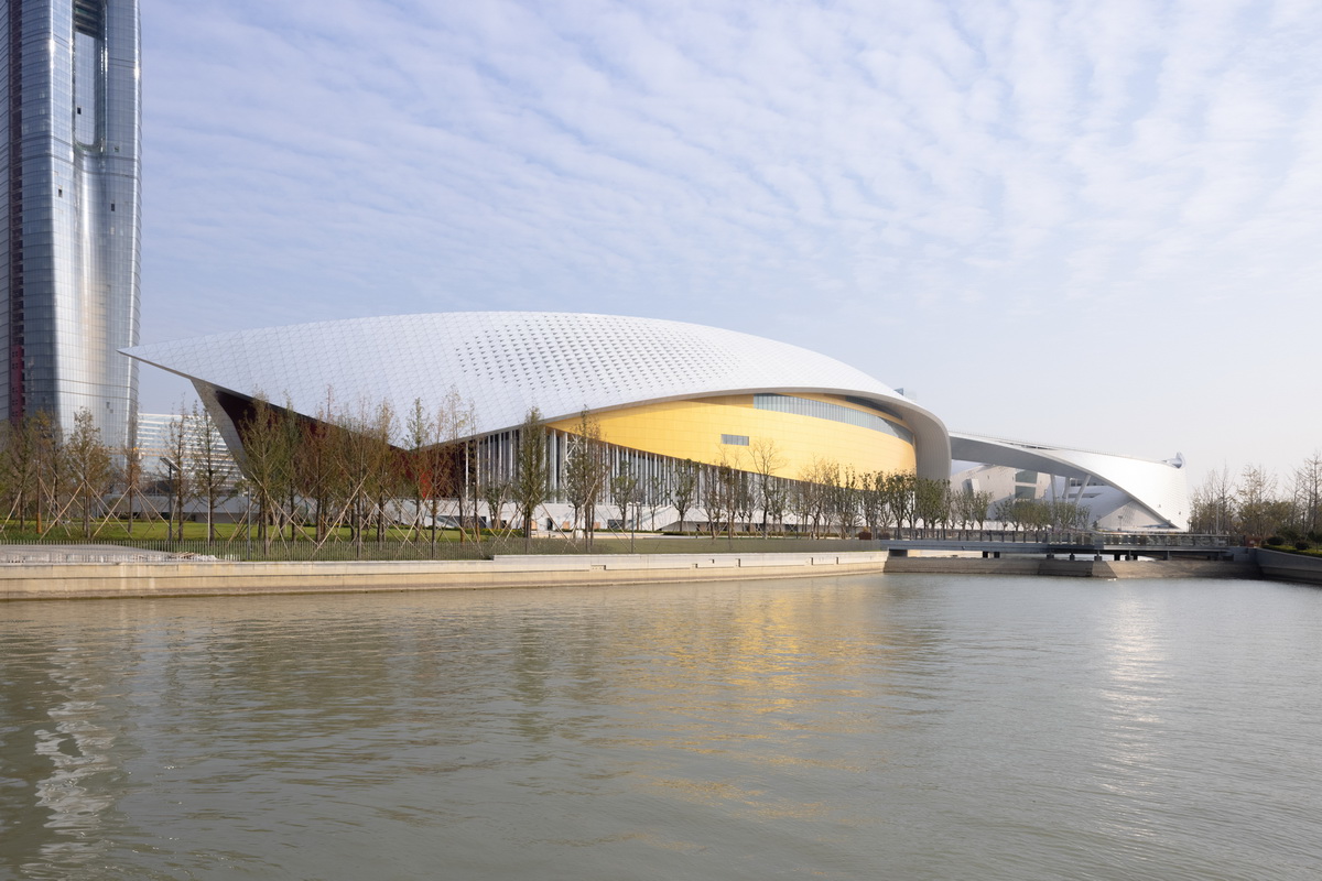 BIM建筑|苏州湾大剧院：太湖之畔的“飘带” / 克里斯蒂安·德·包赞巴克