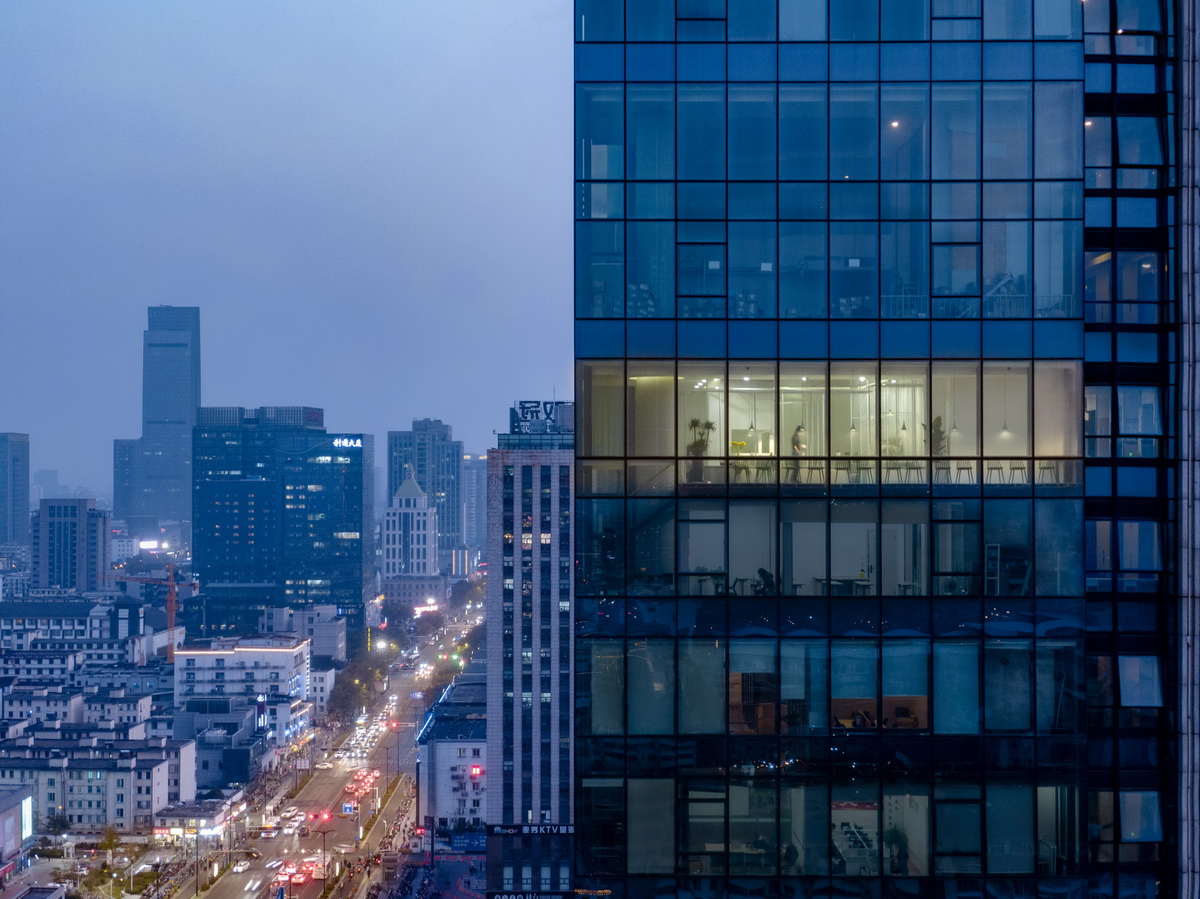 BIM建筑|“云廊”空中自习室 / 平介设计