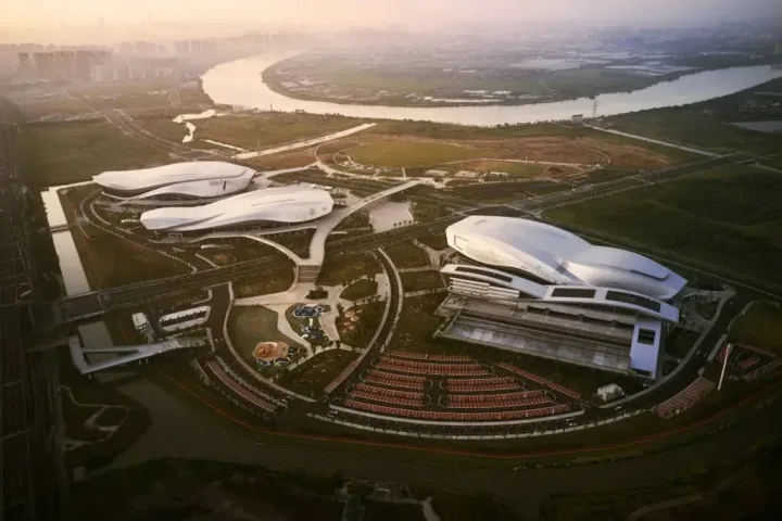 BIM建筑|宁波奥林匹克体育中心：运动空间的色彩美学 / CCDI卝智设计