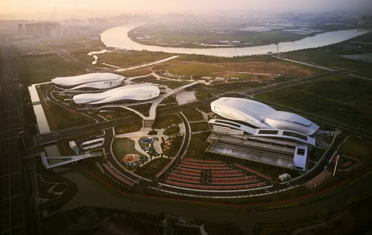 BIM建筑|宁波奥林匹克体育中心：运动空间的色彩美学 / CCDI卝智设计