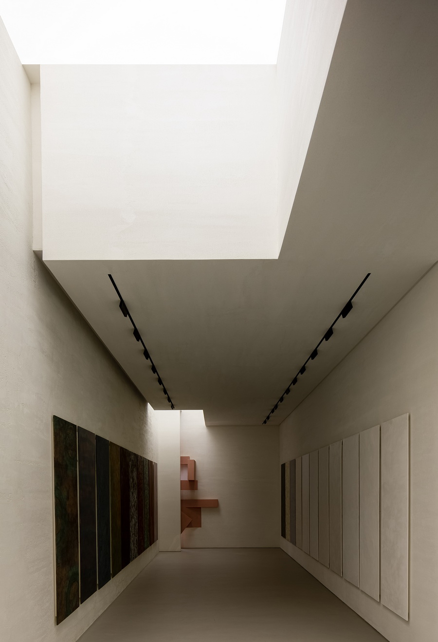 BIM建筑|ANBONG HOME 艺术涂料展厅 / 艾克建筑设计