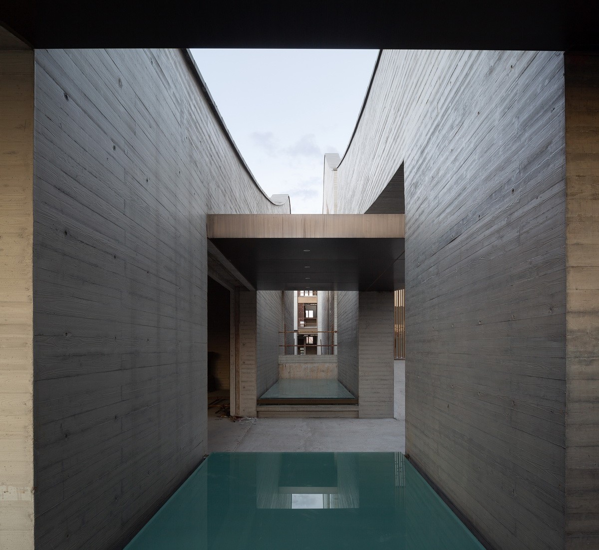 BIM建筑|融素——一座现代寺庙的初现 / 墨泰建筑