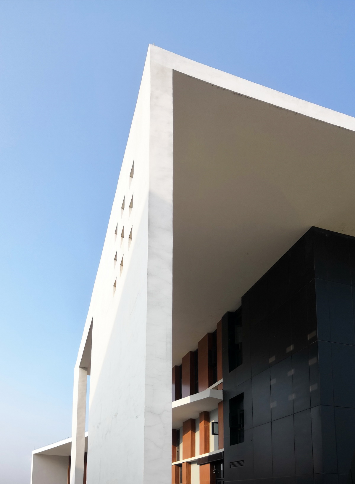 BIM建筑|广西贺州市.平桂档案馆——简洁至上 / 广西中盛建筑设计有限公司