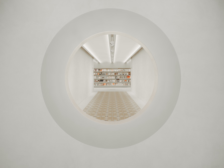 BIM建筑|朝彻书屋——一个抽象的港口城市 / Wutopia Lab