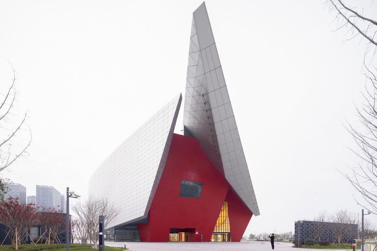 BIM建筑|苏州湾大剧院：太湖之畔的“飘带” / 克里斯蒂安·德·包赞巴克