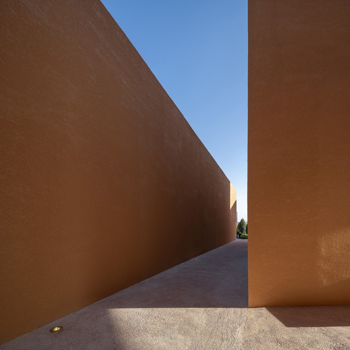 BIM建筑|龙山陵园小礼堂 / Studio 10