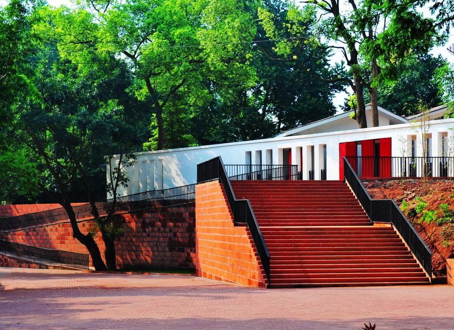 BIM建筑|赤水纪念馆 / 西线工作室