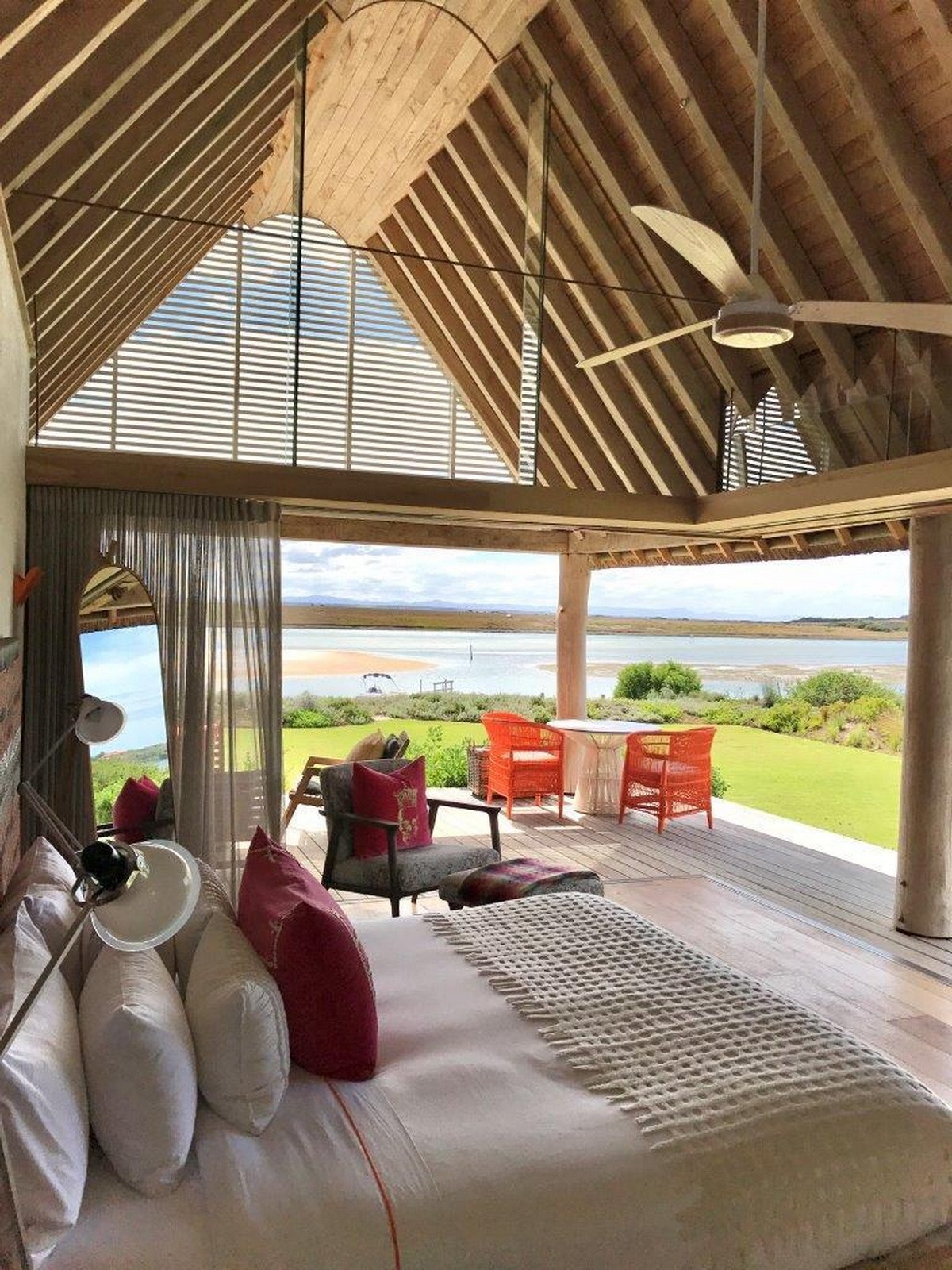 BIM建筑|南非乡村度假屋，乡土粗野主义 / Bert Pepler Architects