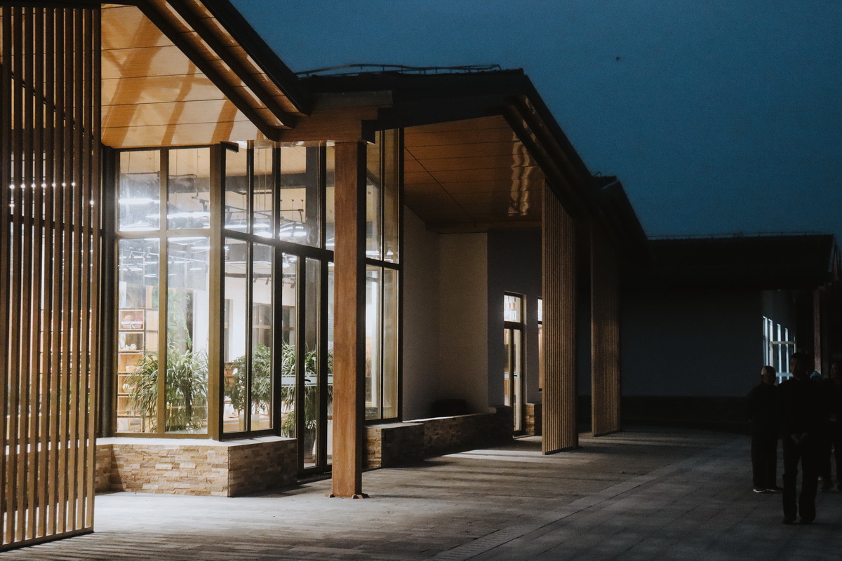 BIM建筑|粮田里的农具仓库改造——花红耕织馆 / 创霖-泽柏