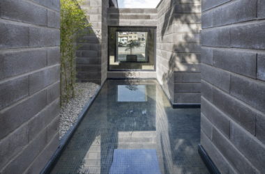 BIM建筑|Aptus 工厂展厅，庭院与光影之歌 / Hooba Design-BIM建筑网