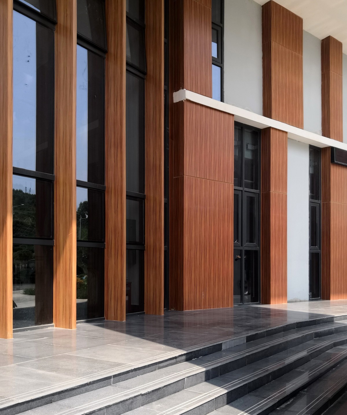 BIM建筑|广西贺州市.平桂档案馆——简洁至上 / 广西中盛建筑设计有限公司