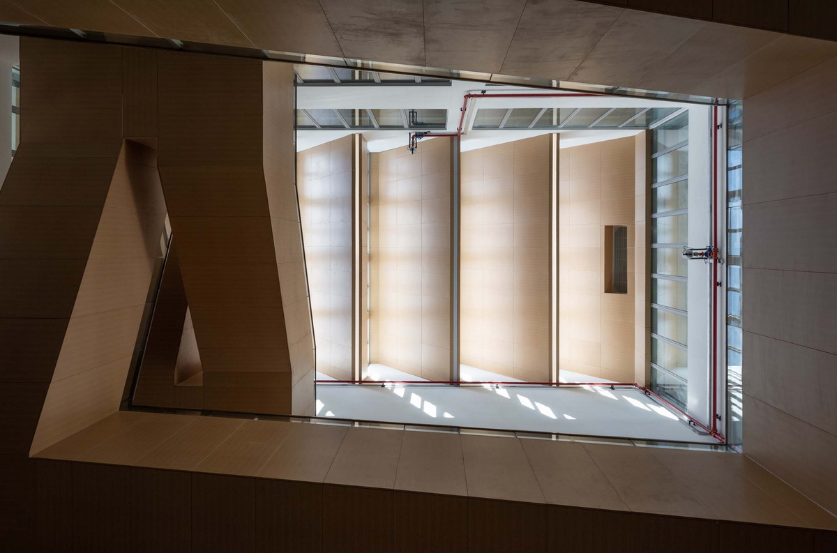 BIM建筑|华东师范大学第二附属中学前滩学校及冰厂田前滩幼儿园 / 致正建筑工作室+大正建筑事务所