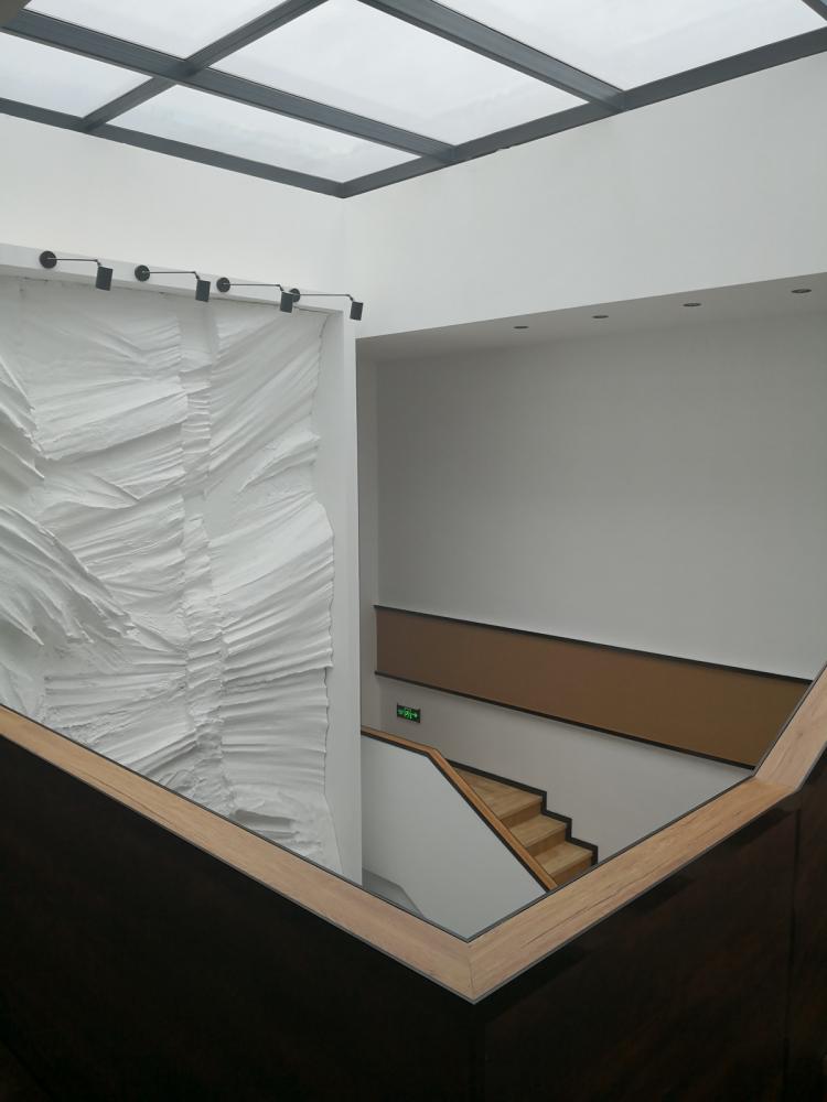 BIM建筑|夹缝中自然生长：中国.葫芦岛德邻堂产业楼设计实践 / DJ+建筑设计事务所