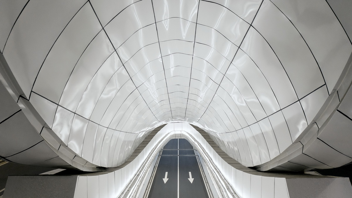 BIM建筑|海口文明东隧道光过渡设计：优雅纯洁的白色贝壳 / 槃达中国