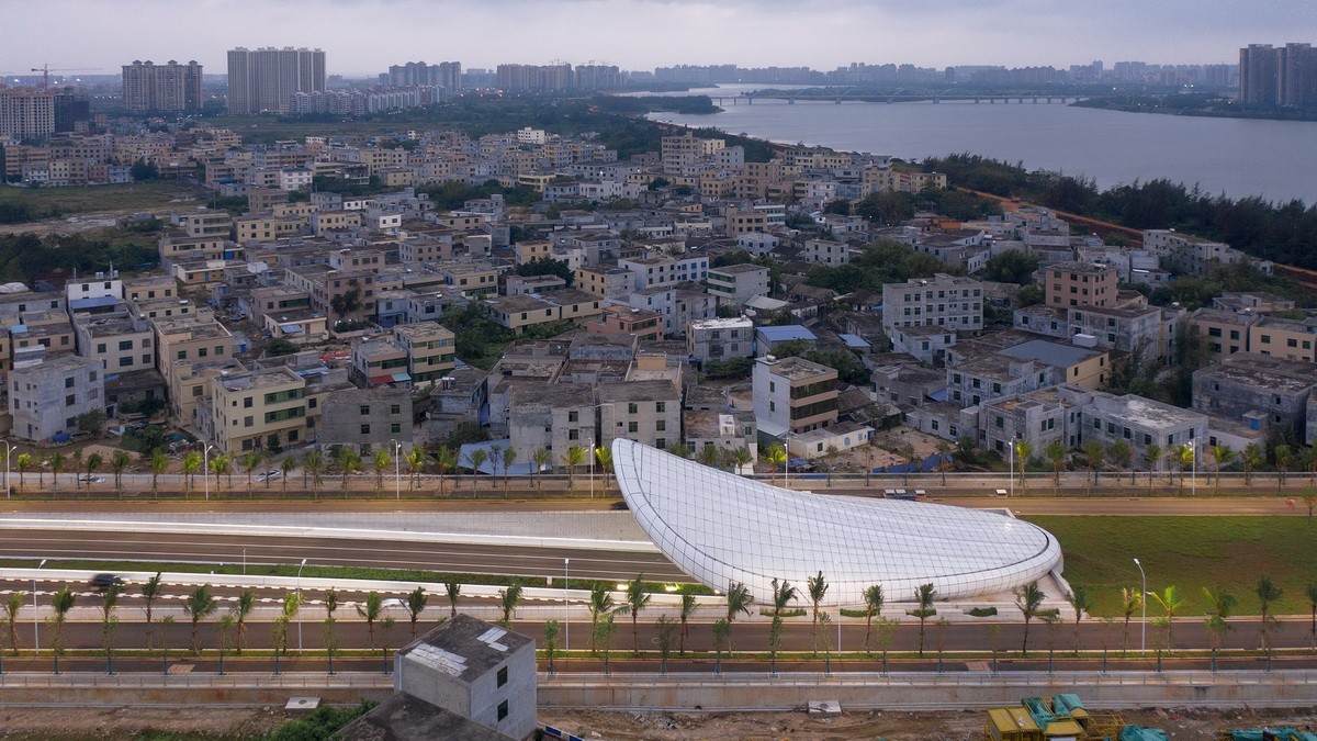 BIM建筑|海口文明东隧道光过渡设计：优雅纯洁的白色贝壳 / 槃达中国