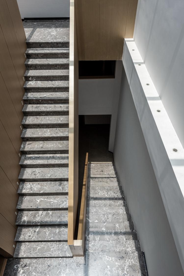 BIM建筑|长空创作办公楼：农耕自然般的静谧与优雅 / 长空创作